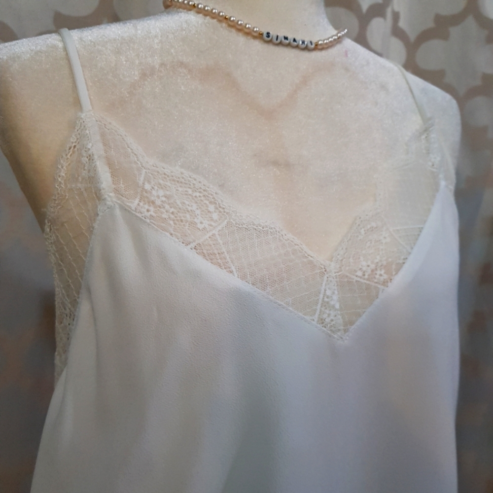 LA MIEL Lace Trim Chemise - White
